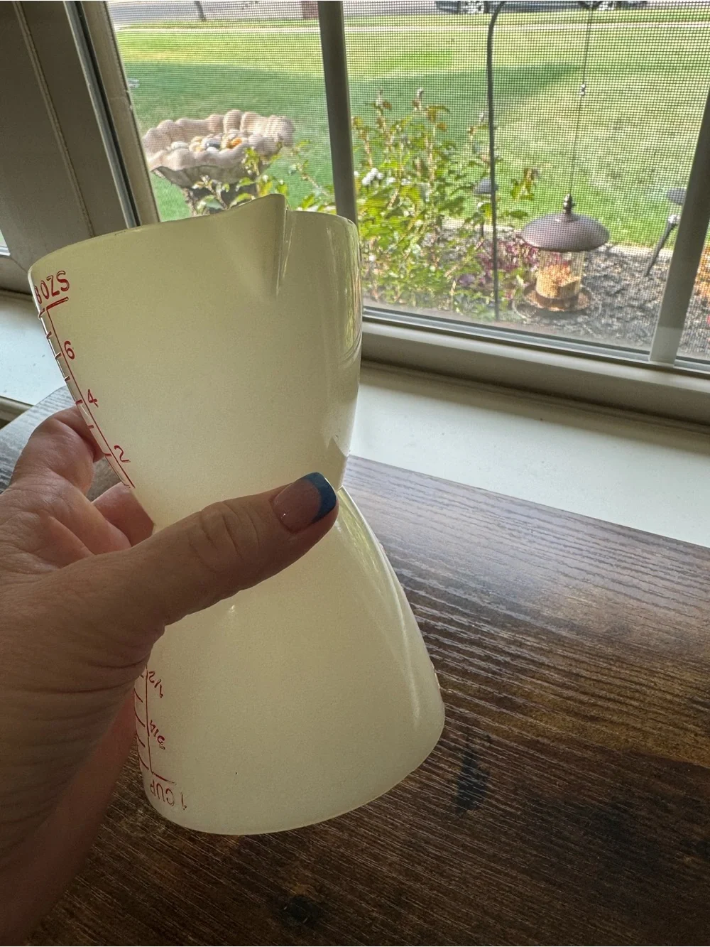 Vintage Tupperware 2-Way Measuring Cup